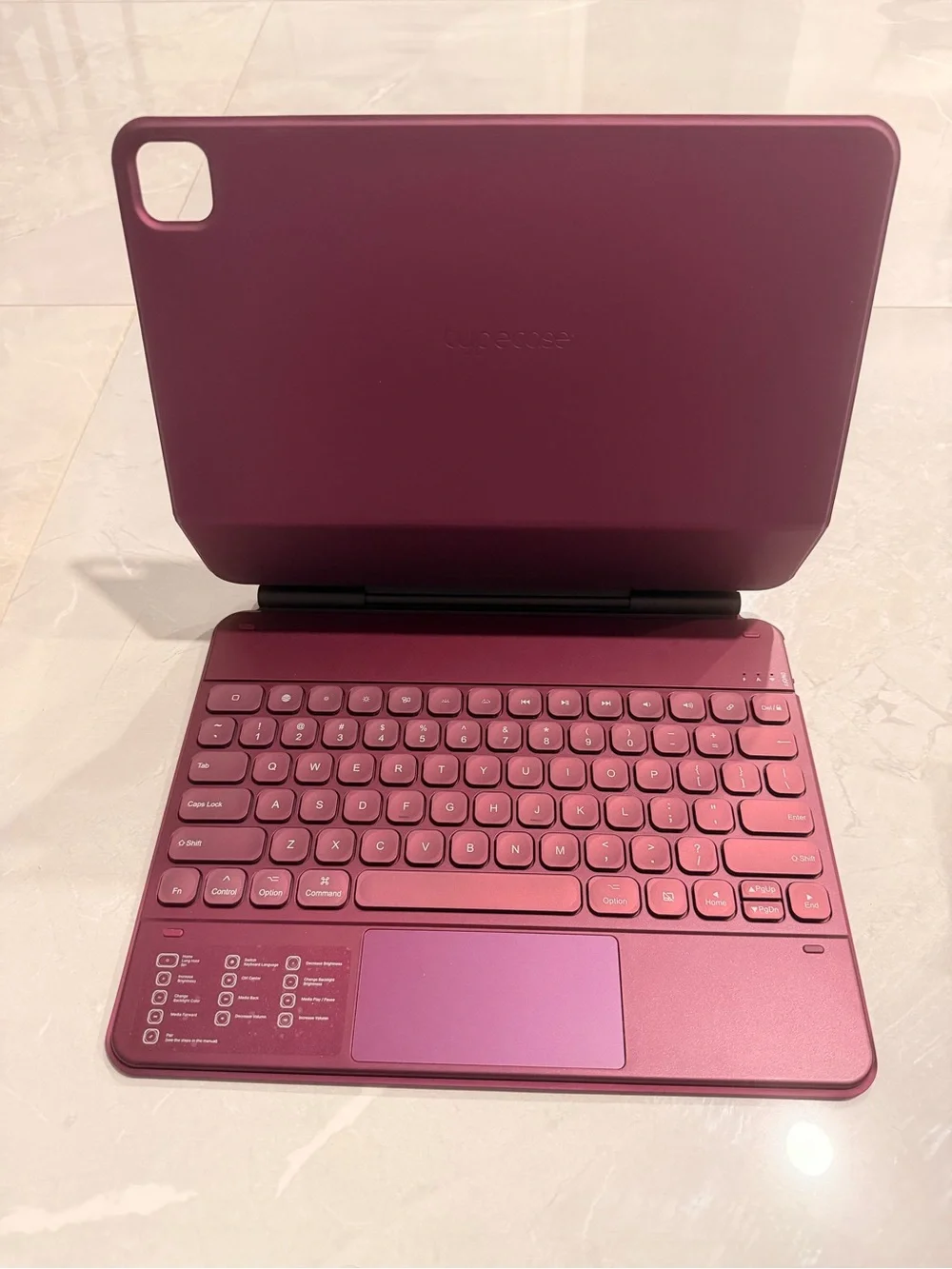 EDGE iPad Keyboard Case with Trackpad Raspberrh